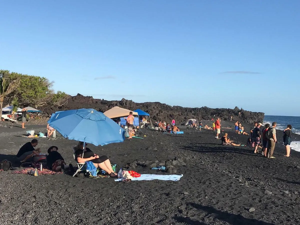 Holiday home Coconut Palms Vacation Rental Near Lava Fields And Beaches Kehena United States